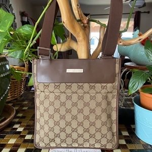 🤎❤️GUCCI GG Canvas Crossbody Messenger Bag🤎❤️💲LAST PRICE💲